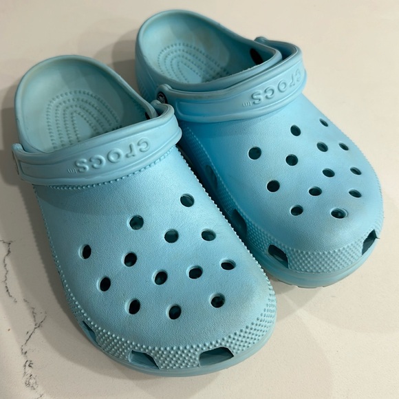 CROCS from official Croc store - Picture 1 of 3